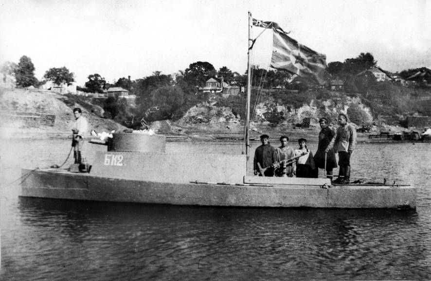 gunboat_2_of_the_dnieper_flotialla_in_the_russian_civil_war